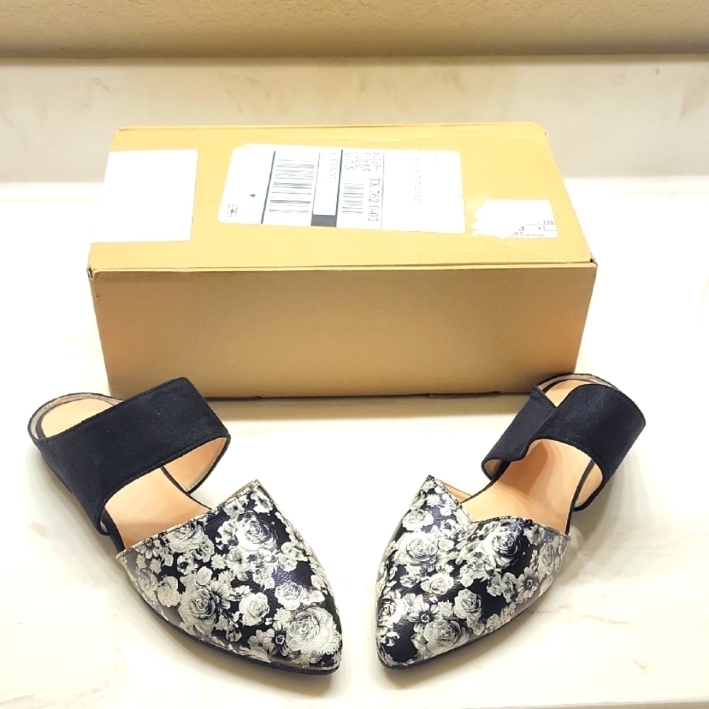 Floral Black and White Women's Shoes NEW